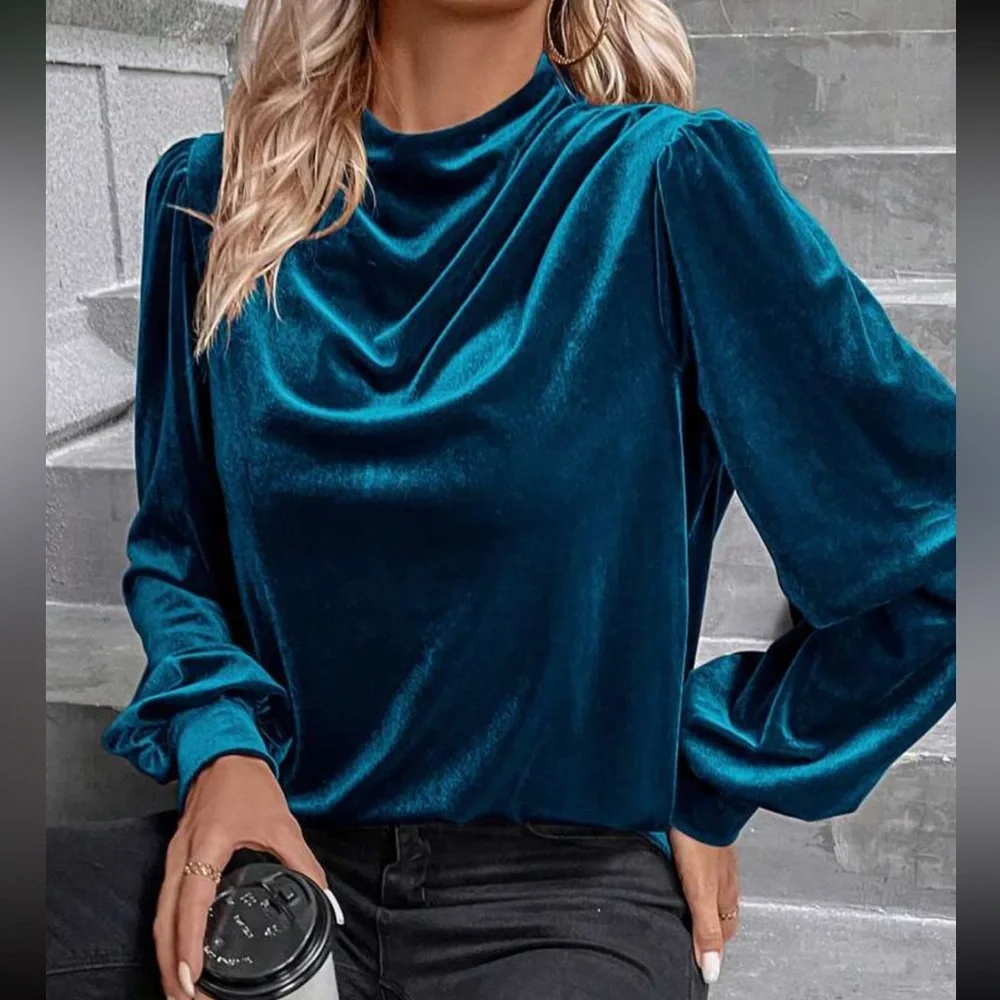 Luxe navy blue draped velvet top - Picture 11 of 16